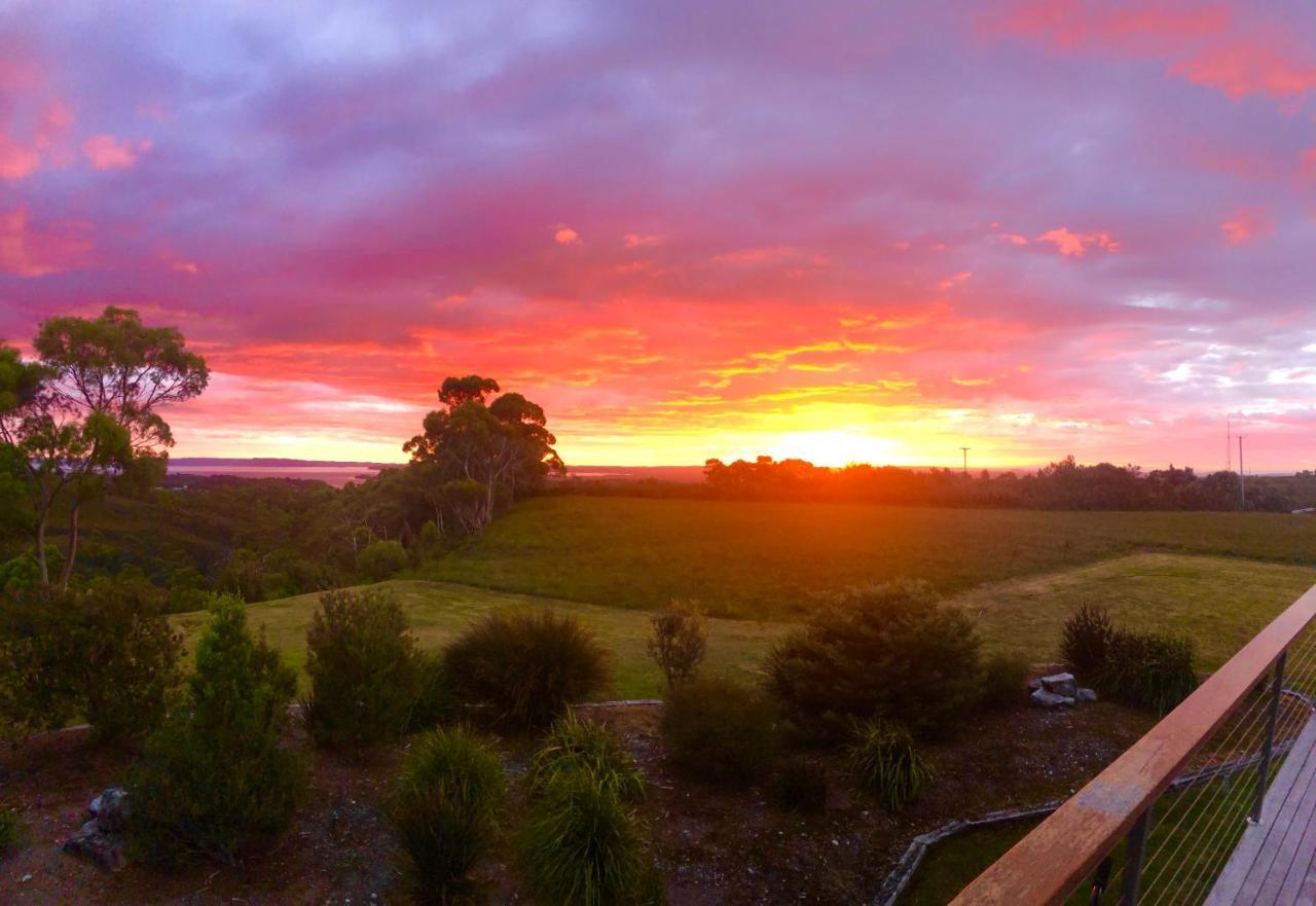 Vila Harbour Lookout Strahan Exteriér fotografie